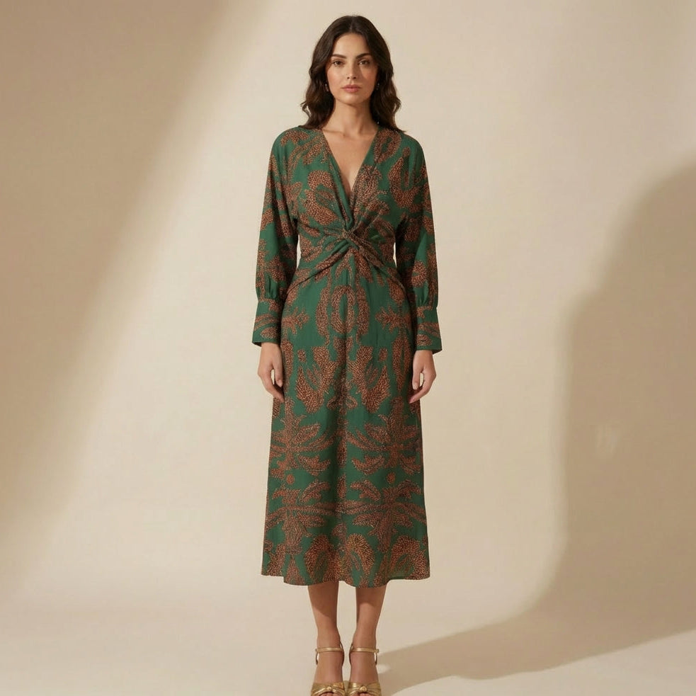 Vestido Artístico Decote V – Manga 3/4