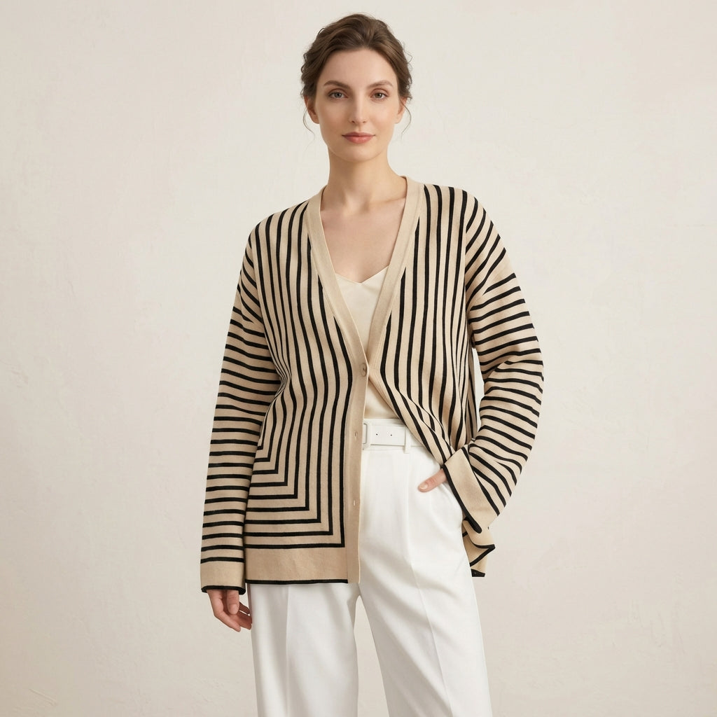 Camisa de Manga Longa Listrada com Gola Redonda